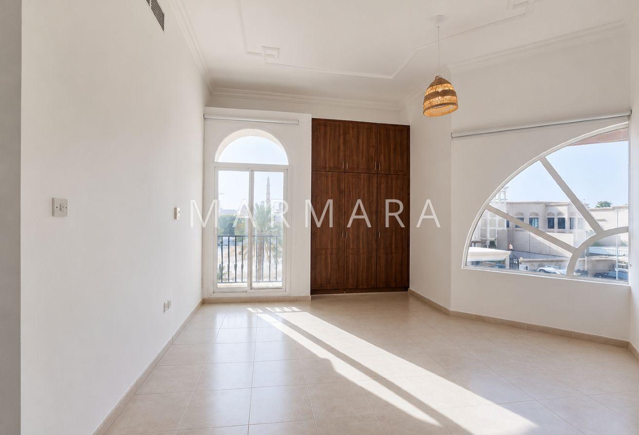 Fantastic 5BR Villa | Study Room | Shared Pool photo 12