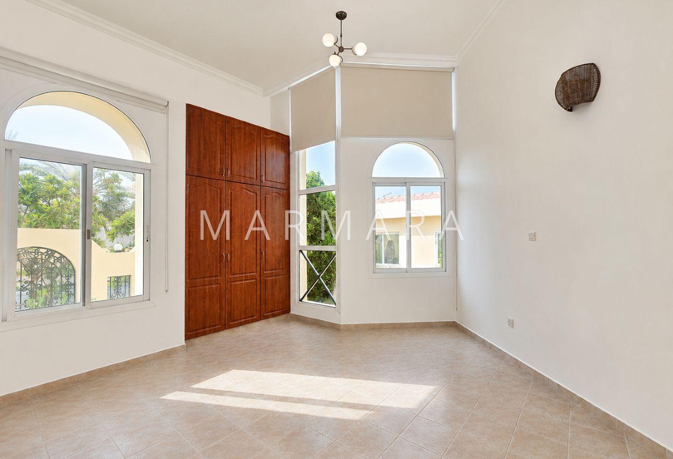 Fantastic 5BR Villa | Study Room | Shared Pool photo 21