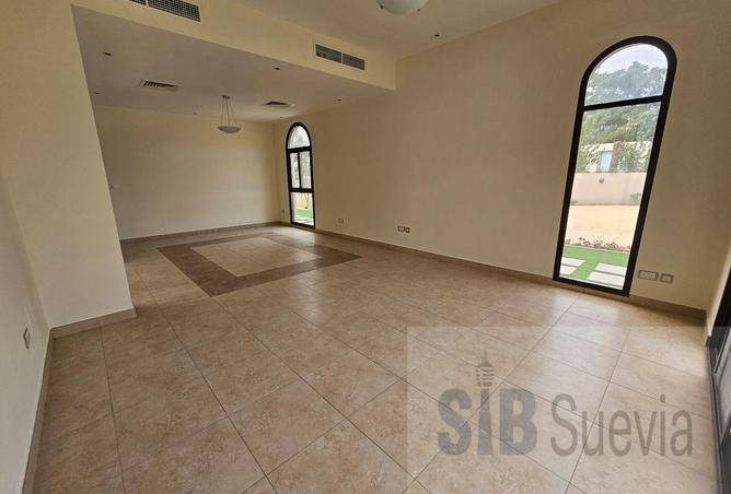 126574145 - Property Image 2