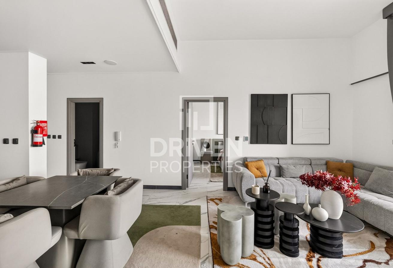 Fully Furnished | Vacant | Spacious | Walk In photo 7