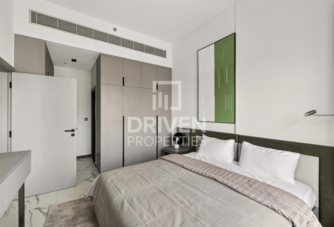 Fully Furnished | Vacant | Spacious | Walk In photo 14