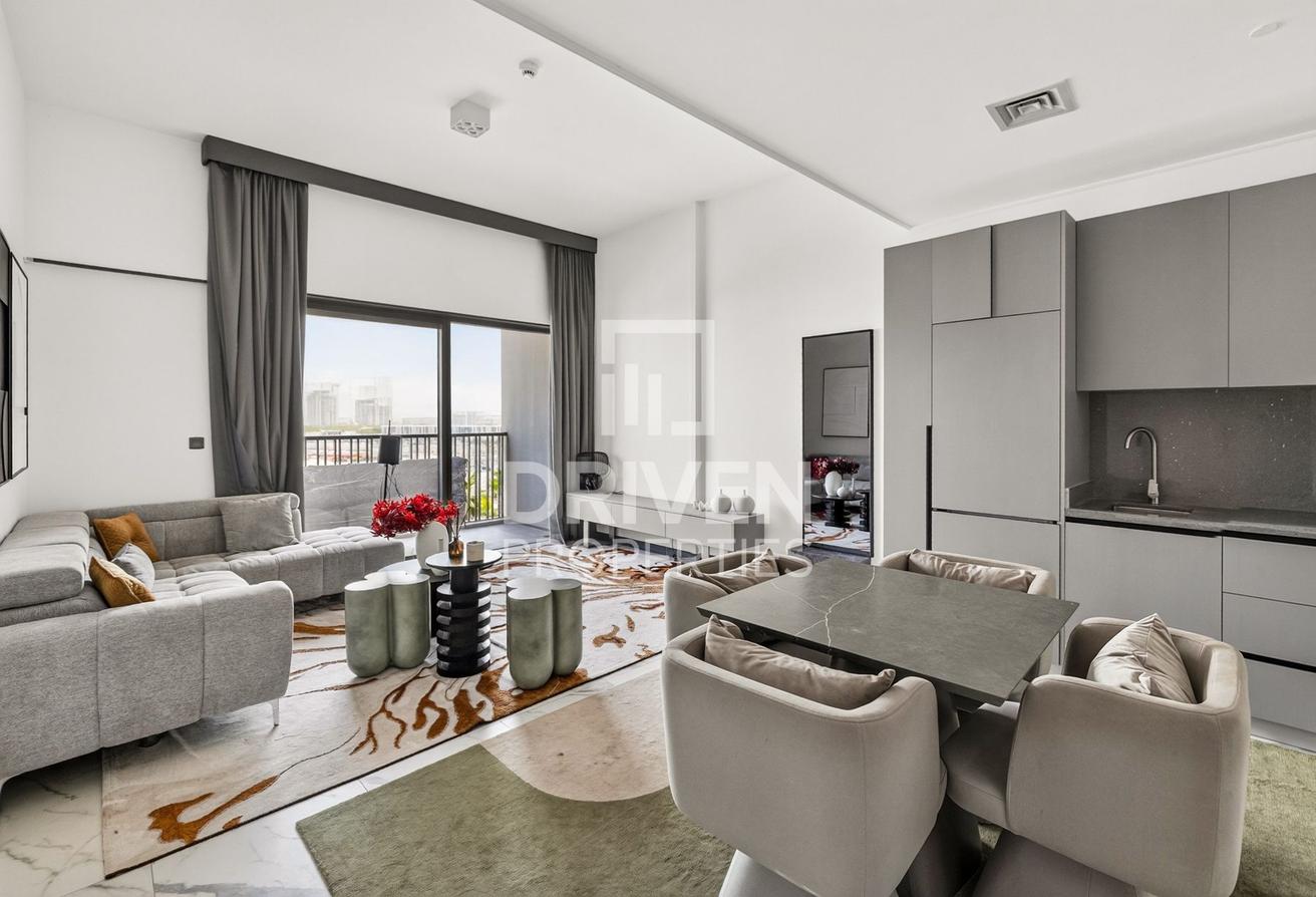 Fully Furnished | Vacant | Spacious | Walk In photo 8
