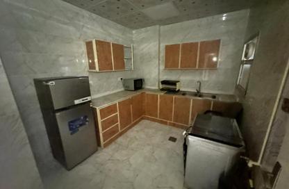 Apartment - 2 Bedrooms - 2 Bathrooms for rent in Yasmeen Tower - Al Majaz 2 - Al Majaz - Sharjah