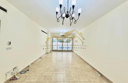 Apartment - 2 Bedrooms - 2 Bathrooms for rent in Mankhool Road - Bur Dubai - Dubai