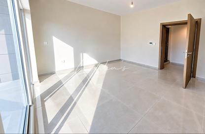 Townhouse - 4 - 4 for rent in Verona - Damac Hills 2 - Dubai Townhouse - 4 - 4 for rent in Verona - Damac Hills 2 - Dubai