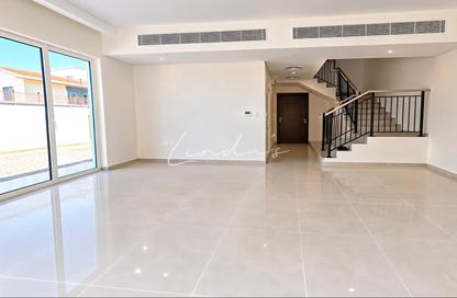 Townhouse - 4 - 4 for rent in Verona - Damac Hills 2 - Dubai