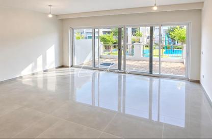 Townhouse - 4 - 4 for rent in Verona - Damac Hills 2 - Dubai
