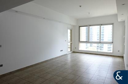 Apartment - 3 - 3 for rent in Marina Residences 1 - Marina Residences - Palm Jumeirah - Dubai