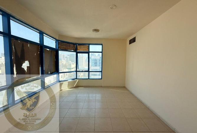 98716159 - Property Image 3