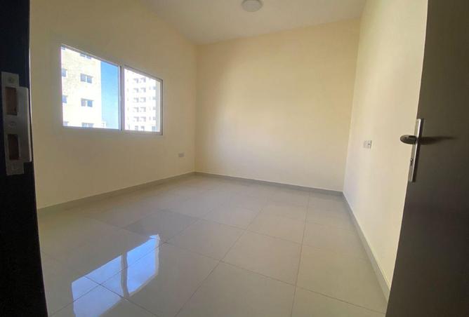 76990408 - Property Image 3