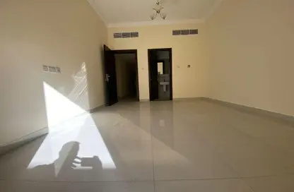 شقة - 2 غرف نوم - 3 حمامات للايجار في 1  الروضة - الروضة - عجمان