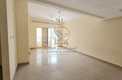 Apartment - 2 - 3 for rent in Al Qulaya'ah - Al Sharq - Sharjah