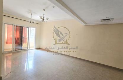 Apartment - 2 - 3 for rent in Al Qulaya'ah - Al Sharq - Sharjah