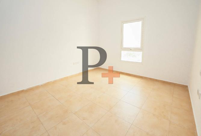 54395702 - Property Image 3