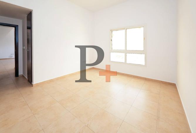 54395702 - Property Image 2