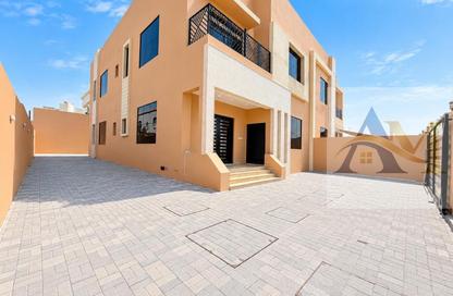 Villa - 5 - 7 for rent in Hoshi 1 - Hoshi - Al Badie - Sharjah Villa - 5 - 7 for rent in Hoshi 1 - Hoshi - Al Badie - Sharjah