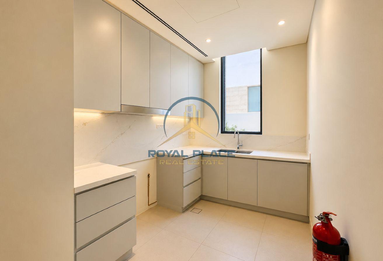 Exclusive Villa | Near Clubhouse | Ultra Luxry 5BR photo 14