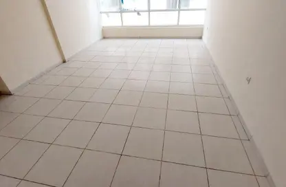 شقة - غرفة نوم - 2 حمامات للايجار في شارع التعاون الجديد - التعاون - الشارقة