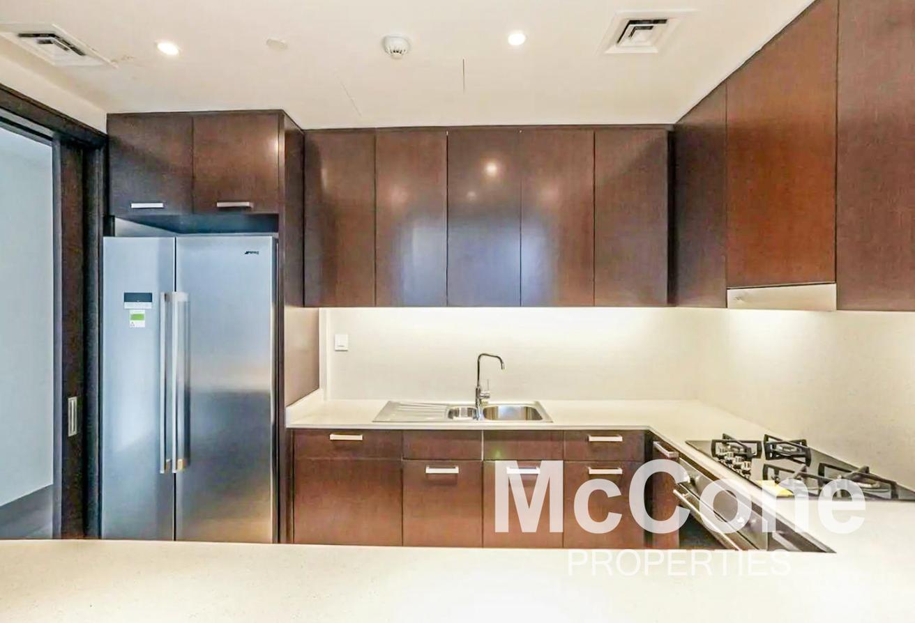 Vacant | Mid Floor | Partial Burj views photo 8