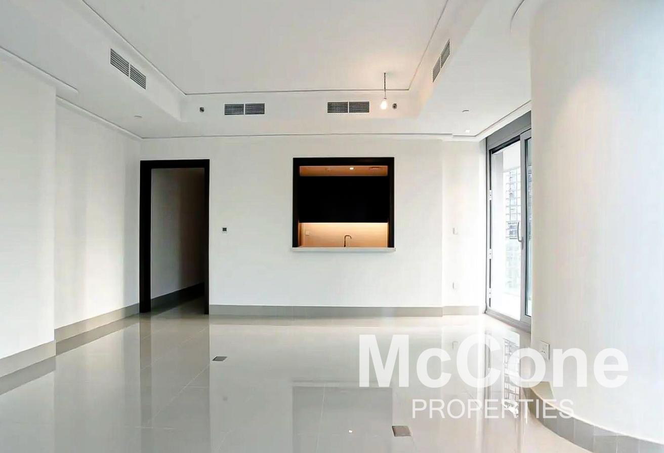 Vacant | Mid Floor | Partial Burj views photo 5
