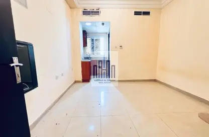 Apartment - Studio - 1 Bathroom for rent in Fire Station Road - Muwaileh - Sharjah