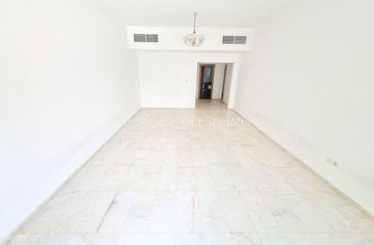 Apartment - 3 Bedrooms - 3 Bathrooms for rent in New Al Taawun Road - Al Taawun - Sharjah