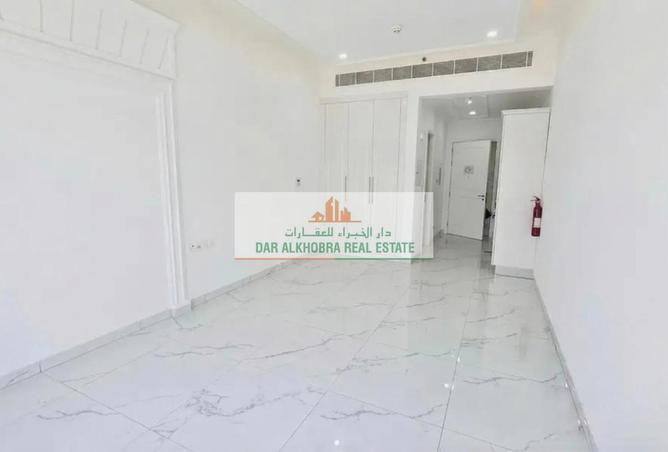 93163011 - صورة العقار 2