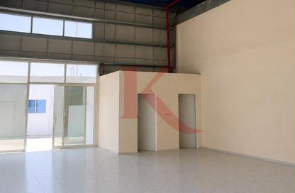 Warehouse - Studio - 2 Bathrooms for rent in ICAD - Industrial City Of Abu Dhabi - Mussafah - Abu Dhabi