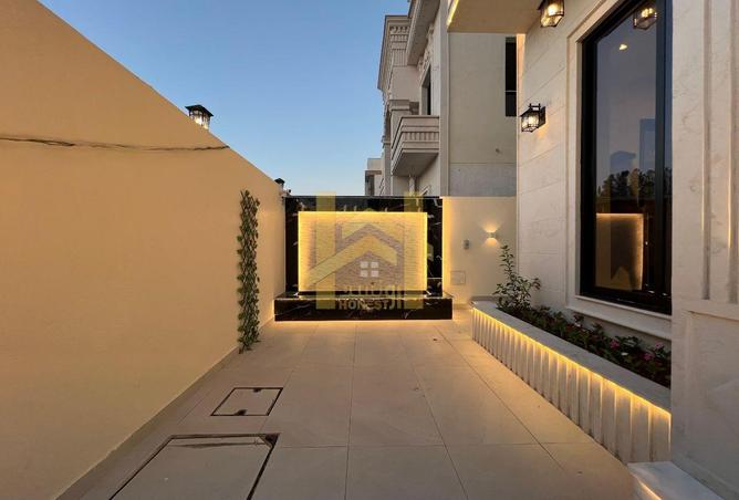 132489283 - Property Image 2