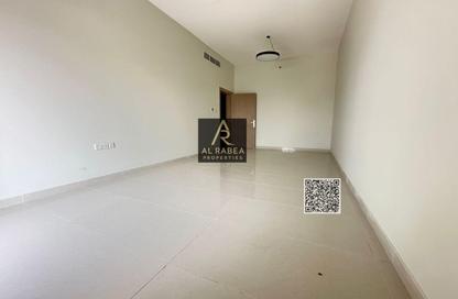 Apartment - 3 Bedrooms - 4 Bathrooms for rent in Al Jurf 2 - Al Jurf - Ajman Downtown - Ajman