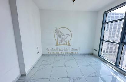Apartment - 3 - 4 for rent in Al Majaz 1 - Al Majaz - Sharjah Apartment - 3 - 4 for rent in Al Majaz 1 - Al Majaz - Sharjah
