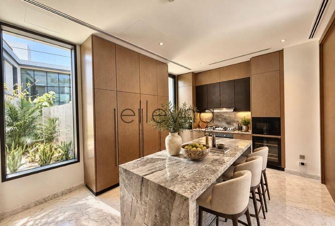 5-bed villa in Elysian Mansions · Park view — photo 4