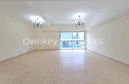 Apartment - 2 Bedrooms - 3 Bathrooms for rent in Blue Waves Residence - Al Mankhool - Bur Dubai - Dubai
