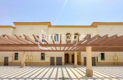 Townhouse - 2 Bedrooms - 3 Bathrooms for rent in Bloom Living - Zayed City (Khalifa City C) - Khalifa City - Abu Dhabi