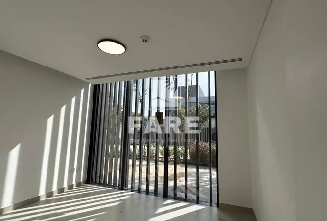 123382357 - Property Image 3