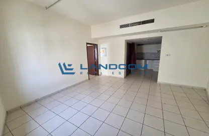 Apartment - 1 Bedroom - 1 Bathroom for rent in Al Badri Building - Al Muteena - Deira - Dubai