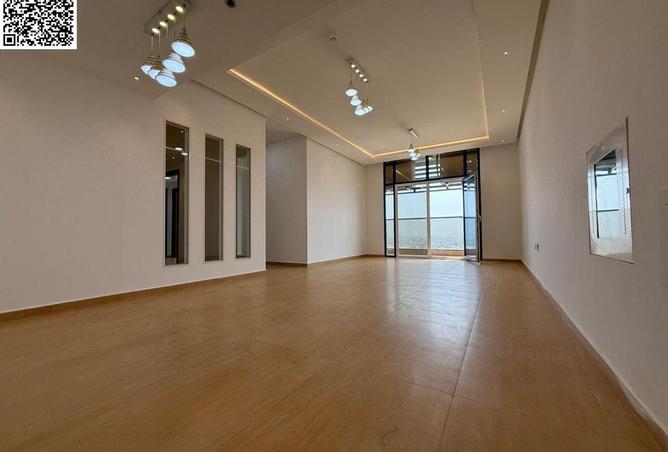 102838491 - Property Image 2