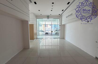 Shop - Studio for rent in Al Nasr Central Building - Oud Metha - Bur Dubai - Dubai
