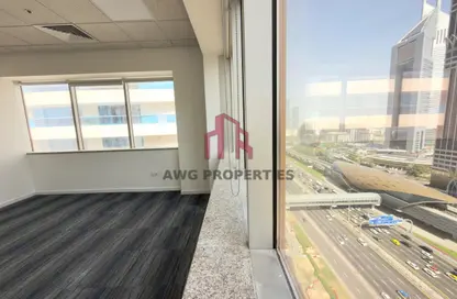 نصف طابق - استوديو - 2 حمامات للايجار في برج الموسى 1 - أبراج الموسى - شارع الشيخ زايد - دبي