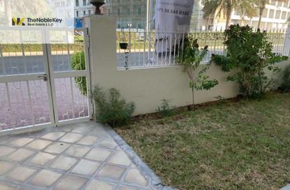 Villa - 4 - 4 for rent in Al Barsha South - Al Barsha - Dubai