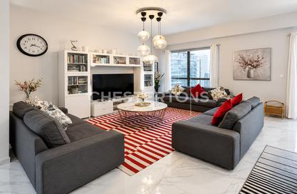 Apartment - 2 Bedrooms - 3 Bathrooms for rent in Rimal 1 - Rimal - Jumeirah Beach Residence - Dubai