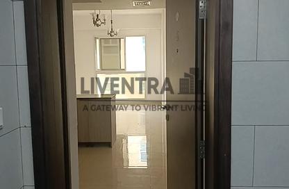Apartment - Studio - 1 for rent in Bin Sougat Building - Dubai Investment Park 1 (DIP 1) - Dubai Investment Park (DIP) - Dubai