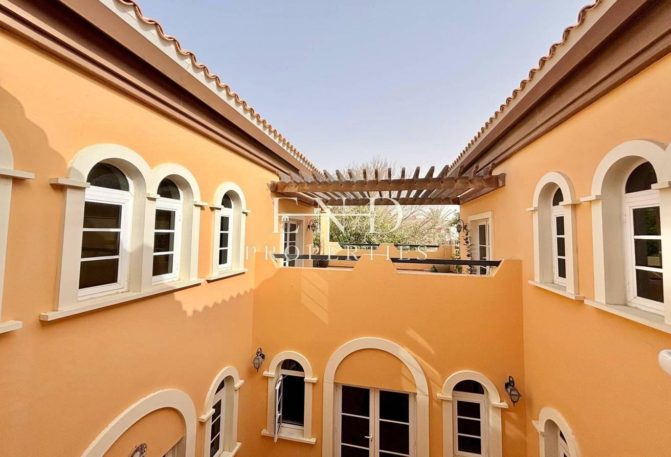 Valencia Type | Private Pool | Available Now photo 13