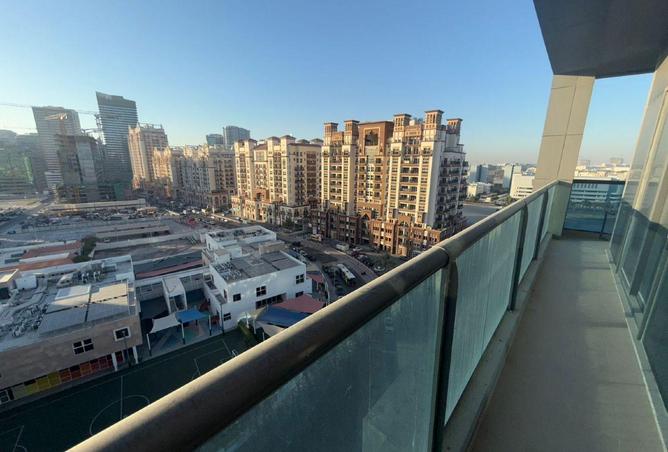 CANAL VIEW -HUGE LAYOUT - AMAZINGLY FURNISHED 1BED