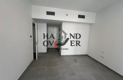 شقة - 2 غرف نوم - 3 حمامات للبيع في طراز 2 - الجادة - الشارقة