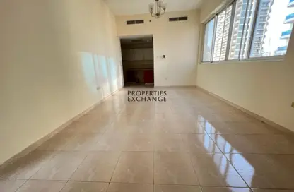 شقة - 1 حمام للايجار في برج الأبطال 1 - أبراج الأبطال - مدينة دبي الرياضية - دبي