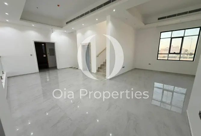 128374654 - Property Image 3
