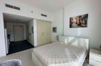 Apartment - Studio - 1 Bathroom for rent in Golf Vista 1 - Golf Vista - Golf Town - Damac Hills - Dubai