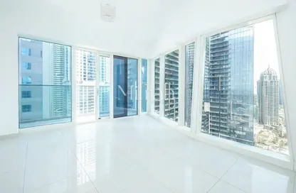 Apartment - 3 Bedrooms - 4 Bathrooms for rent in Damac Heights - Dubai Marina - Dubai