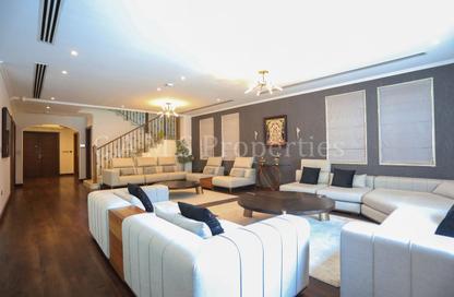 Villa - 4 - 6 for sale in District 3 - Jumeirah Park - Dubai